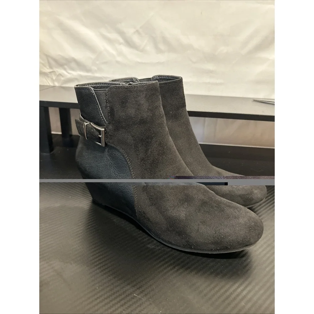 Croft & Barrow Carmen‎ Ankle Bootie Black Ortholite Eco Buckle Round Toe 8.5